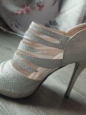 Women’s Crystal Embellished High Heel Bootie - Silver